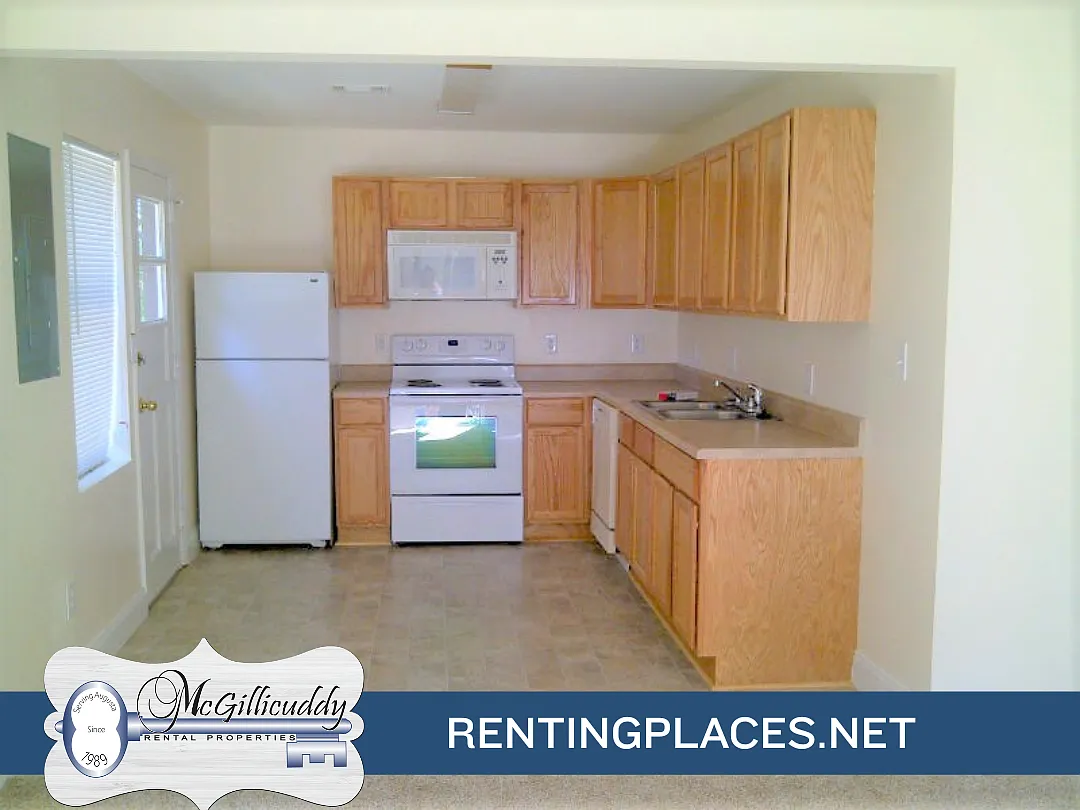 3 bed, 816 sqft, $1,195 — Photo 4