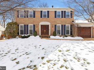 8621 Nanlee Dr, Springfield, VA 22152