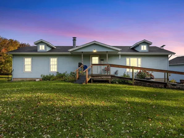 1523 Arthur St, Marne, MI 49435
