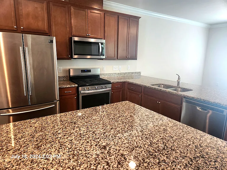 1128 Finch Ct — Photo 24