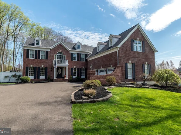 3355 Byron Dr, Doylestown, PA 18902