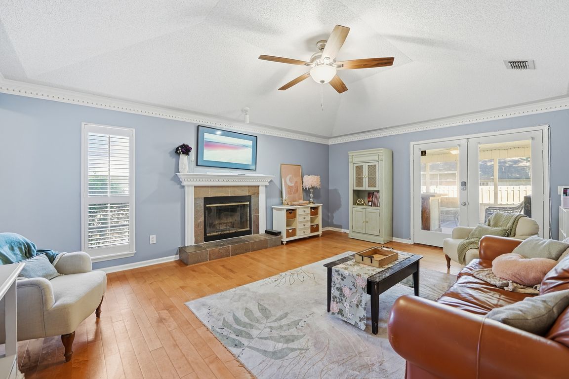 next background image