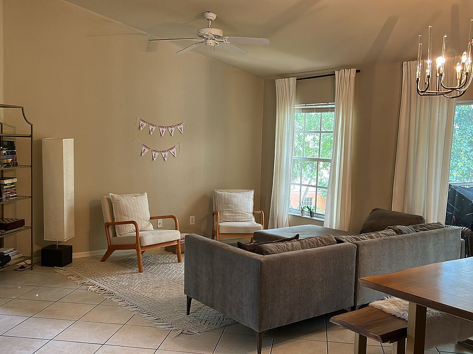 Great Room (alternate view)