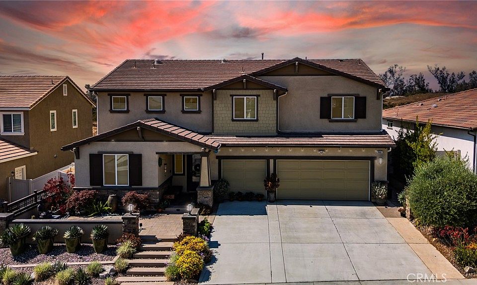 1st image of 28667 Clearview St