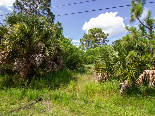 2613 SW Fair Isle Road, Port St Lucie, FL 34953