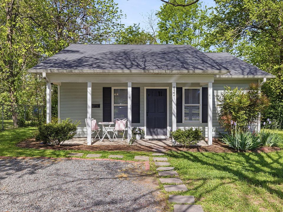 1st image of 822 Gerard St
