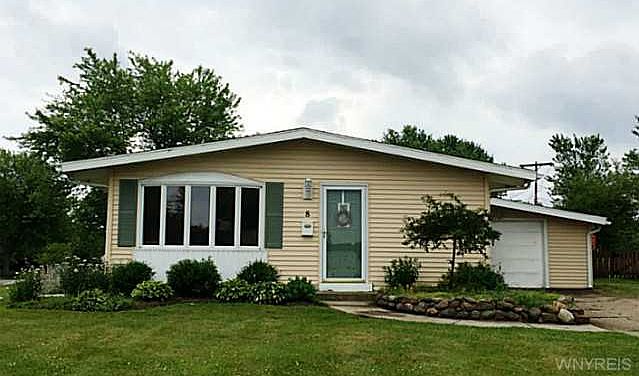 1st image of 8 Jenell Dr