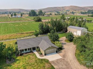 9415 Dewey Rd, Emmett, ID 83617