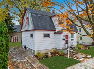 511 3rd St, Traverse City, MI 49684