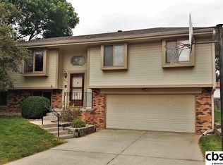 13648 Atwood Ave, Omaha, NE 68144