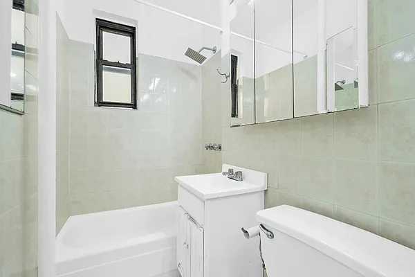 Rented by Compass | media 12