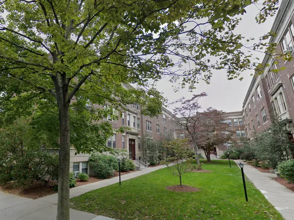 14 Alton Pl APT 3, Brookline, MA 02446