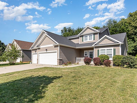 4th image of 835 E Shakespeare Dr