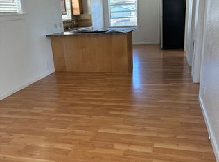 724 S 4th St, Coos Bay, OR 97420