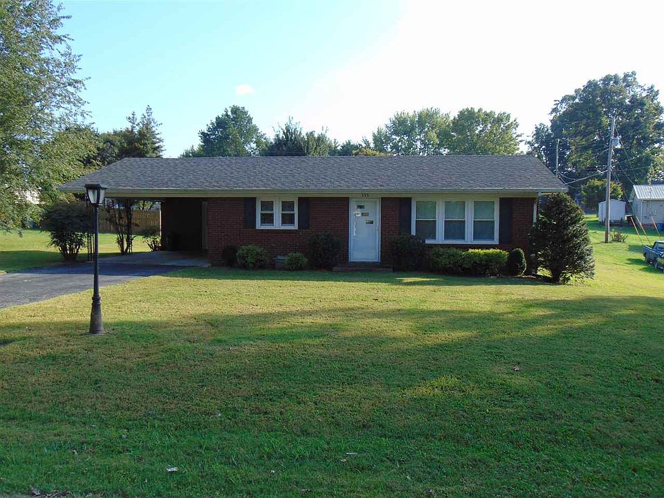 2nd image of 555 Bluegrass Dr