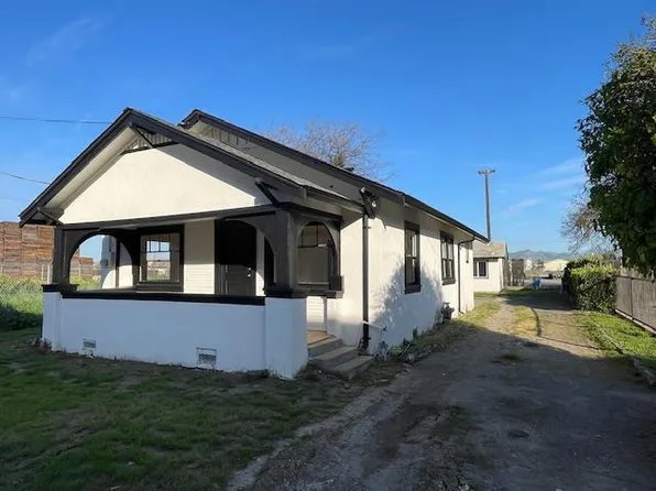 739 Pine Dr, Hollister, CA 95023
