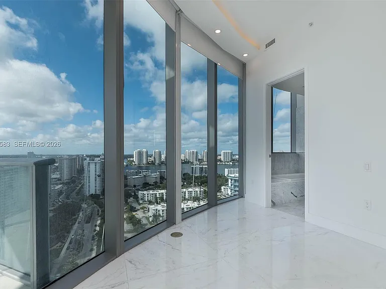 17475 Collins Ave #2003 — Photo 16