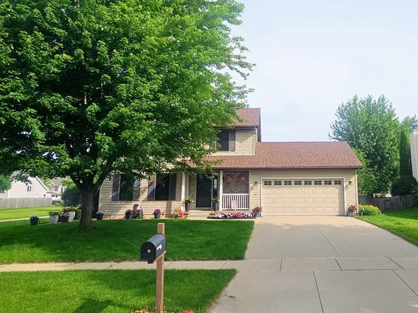 5478 Shale Rd, Fitchburg, WI 53711