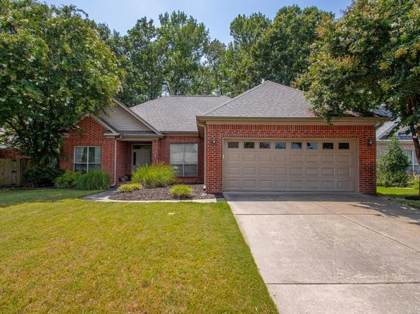 1135 Montana Dr, Conway, AR 72034