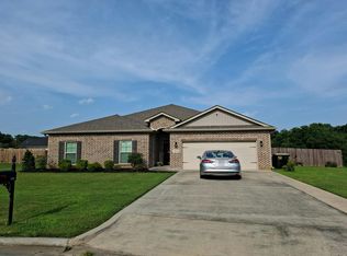 1836 Magnolia Ln SE, Cullman, AL 35055