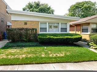 5322 N Virginia Ave, Chicago, IL 60625
