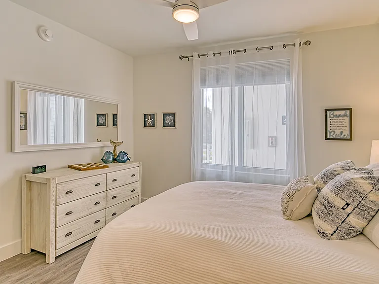 1709 Tamiami Trl — Photo 15