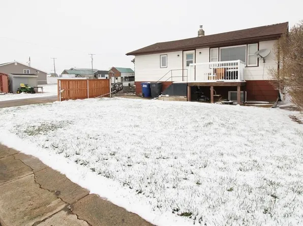 261 2nd AVENUE W, Shaunavon, SK S0N 2M0