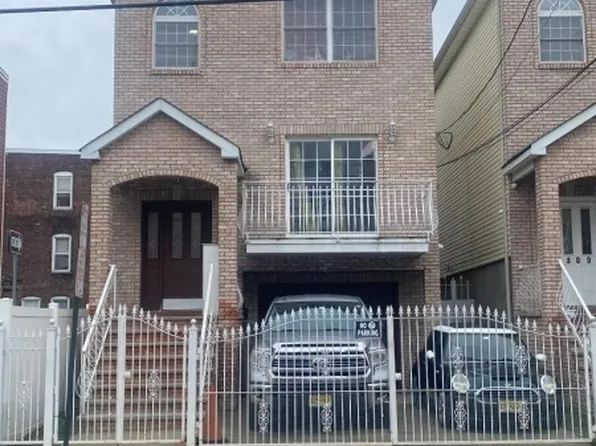 311 2nd St, Elizabeth City, NJ 07206