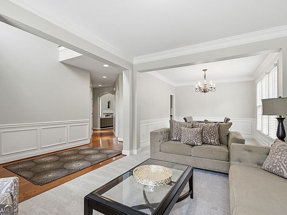 5th image of 5738 Vinings Retreat Way SW