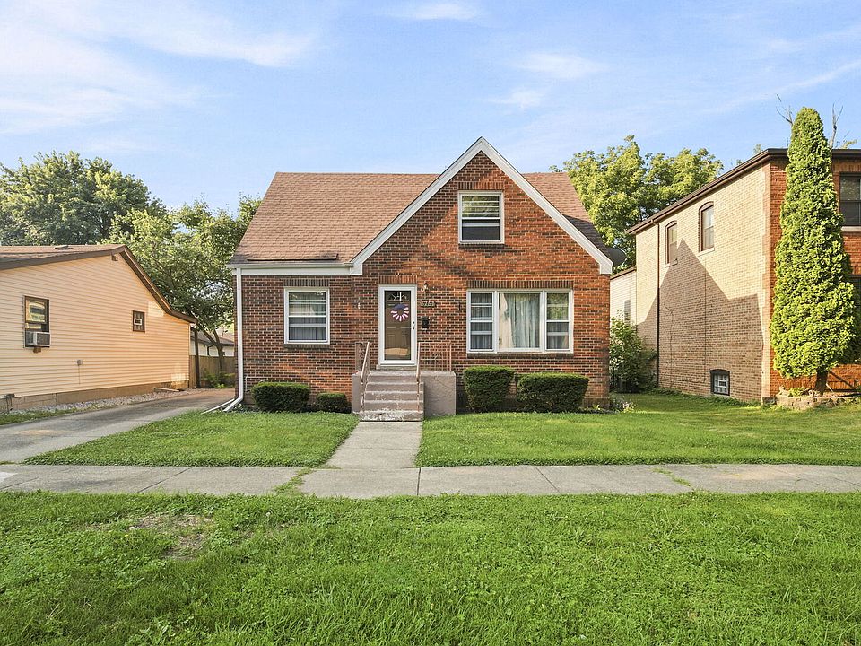 1st image of 3761 215th St