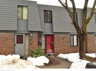 50 Trolley Crossing Ln, Middletown, CT 06457