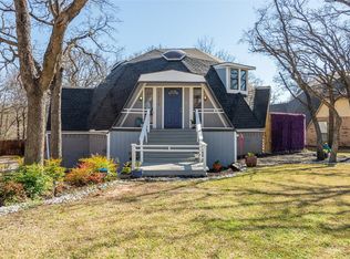 1212 Briar Dr, Bedford, TX 76022