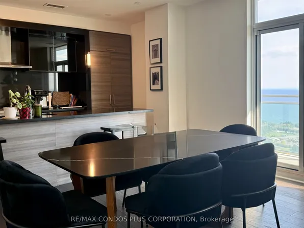 33 Shore Breeze Dr #3901, Toronto, ON M8V 0G1