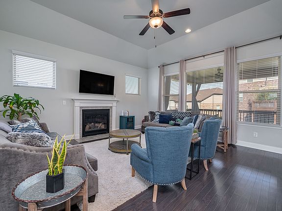 3rd image of 5516 Stonefield Dr