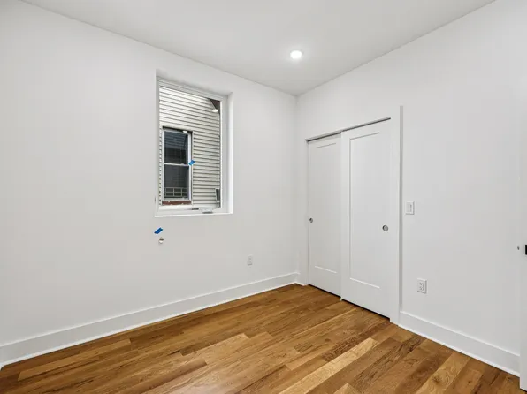 1003 Summit Avenue image 20 of 32