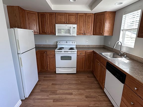 3rd image of 1215 N Williams St #B
