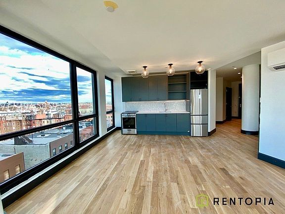3rd image of 1134 Fulton St #502