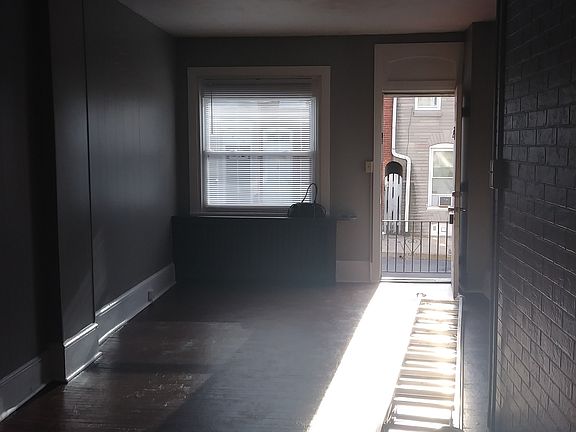 5th image of 625 Birch St