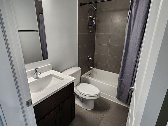 5th image of 3128 W Walton St Unit 2