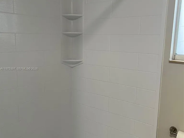 1901 Johnson St #2 — Photo 8