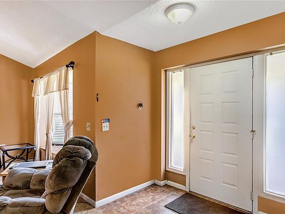 4th image of 1005 Woodward Oaks Cir