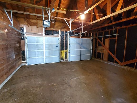 4th image of 2421 Loy Lake Rd