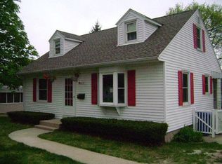 5307 McKenna Rd, Monona, WI 53716