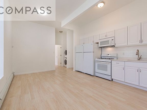 5th image of 400 W 46th St APT 2