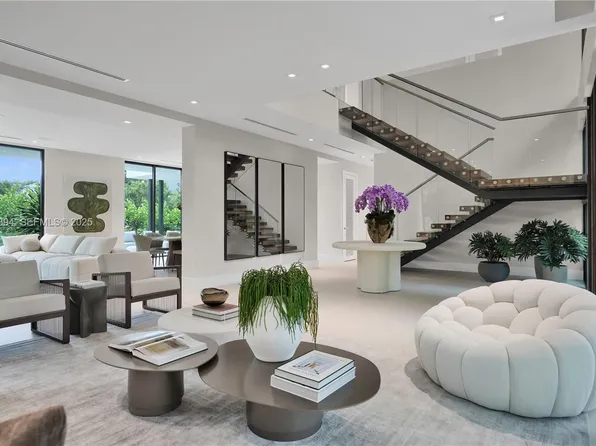 100 Hampton Ln, Key Biscayne, FL 33149