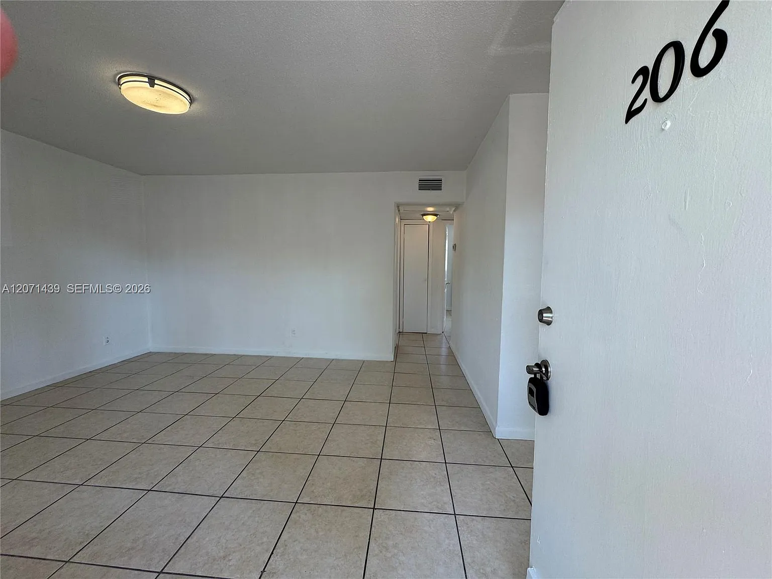 Palms At Dania Beach Cond — Photo 1