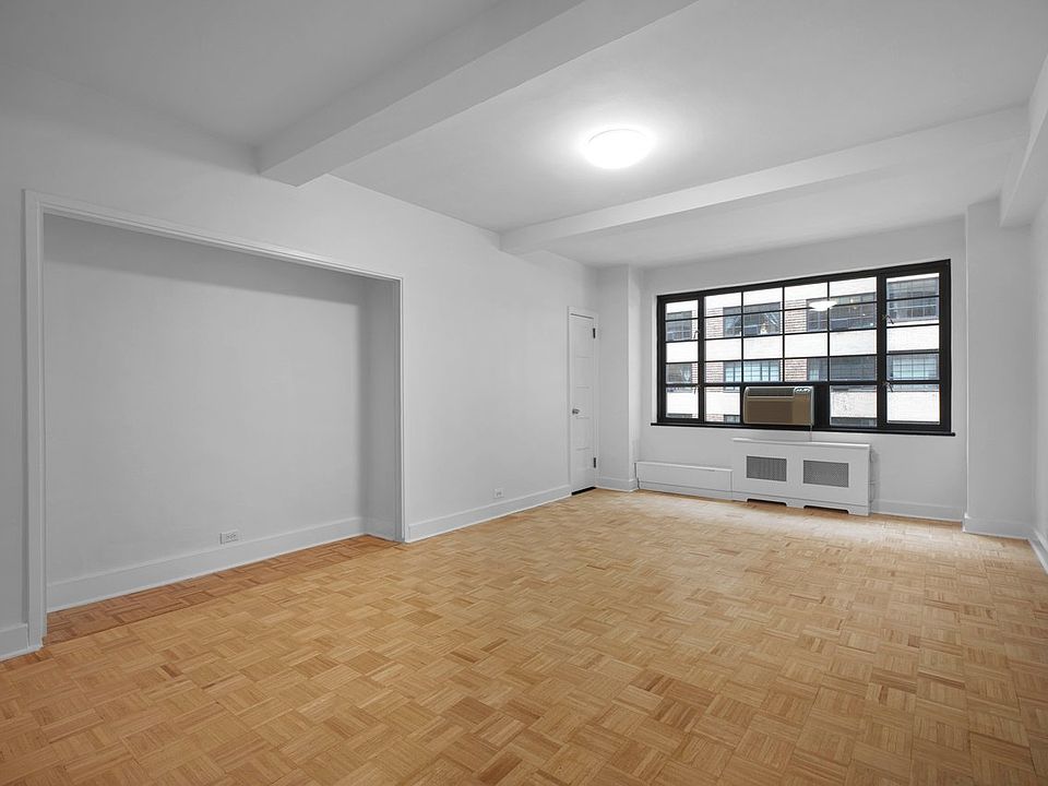 1st image of 310 E 44th St APT 510