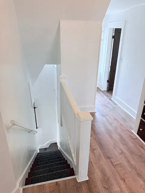 Student Housing -2 Bedroom Apt — Photo 2
