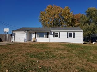 917 W Vest St, Marshall, MO 65340