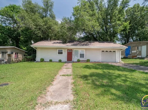 1530 Harper St, Lawrence, KS 66044